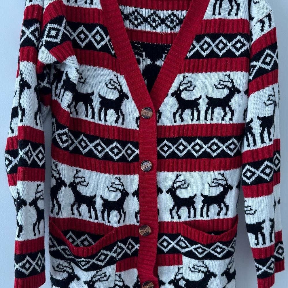 Red, White and Black Reindeer Pattern Sweater - XXL
